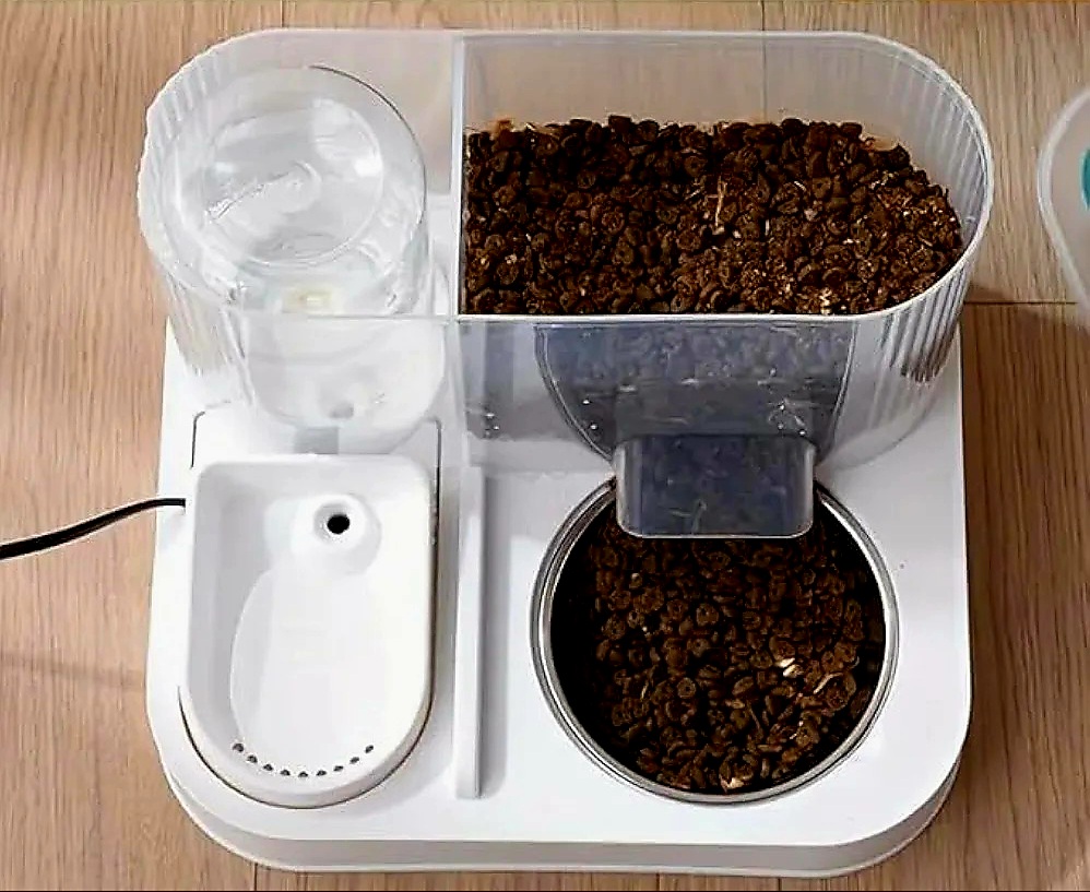 food & water dispenser 2L